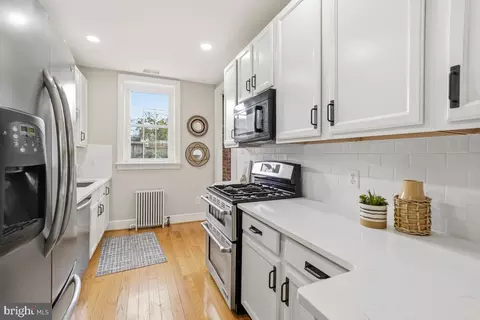 Kitchen - 323 12 D St SE, Washington, DC 20003 photo 4 of 5