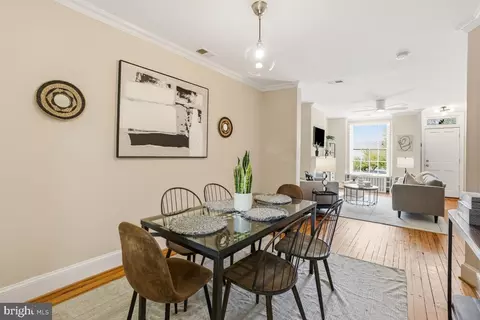 Dining - 323 12 D St SE, Washington, DC 20003 photo 1 of 3