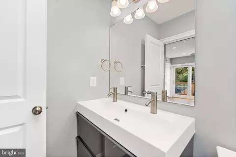 1423 Montello Ave NE, Washington, DC 20002 photo 19