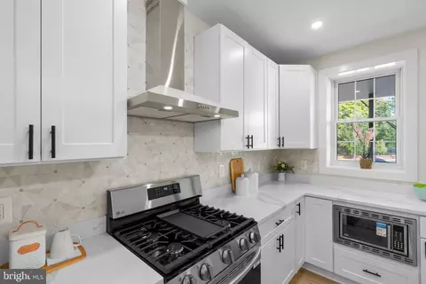 Kitchen - 1129 8th St NE, Washington, DC 20002 photo 1 of 3