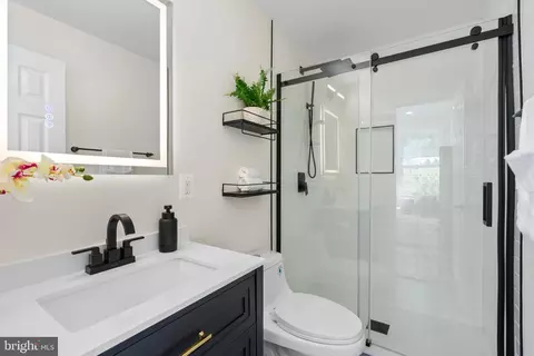 Bath - 1129 8th St NE, Washington, DC 20002 photo 1 of 2