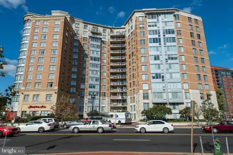555 Massachusetts Ave NW #806, Washington, DC 20001