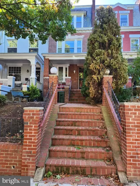 1220 Euclid St NW, Washington, DC 20009