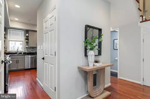 Entry Way - 253 14th St SE #A, Washington, DC 20003 photo 3 of 7