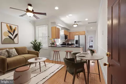 1516 10th St NW #102, Washington, DC 20001