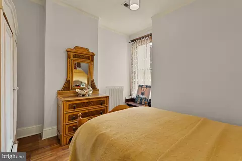 Bedroom - 543 11th St SE, Washington, DC 20003 photo 5 of 10