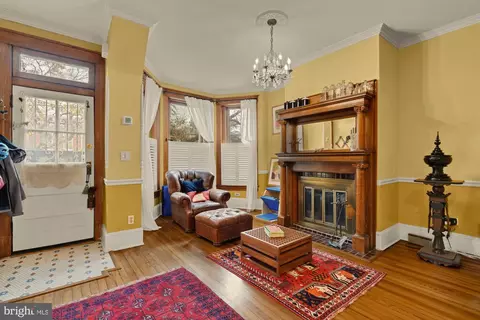 Entry Way - 543 11th St SE, Washington, DC 20003 photo 1 of 5
