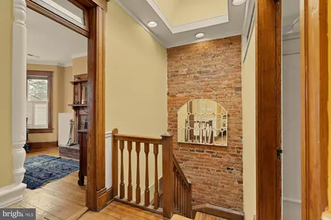 Entry Way - 543 11th St SE, Washington, DC 20003 photo 5 of 5