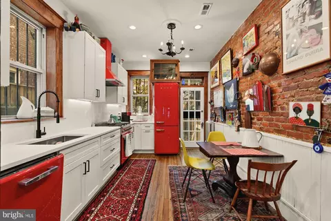 Kitchen - 543 11th St SE, Washington, DC 20003 photo 1 of 5