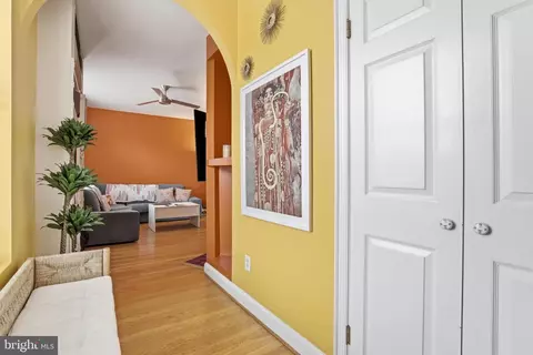 Entry Way - 121 13th St NE #301, Washington, DC 20002 photo 3 of 4