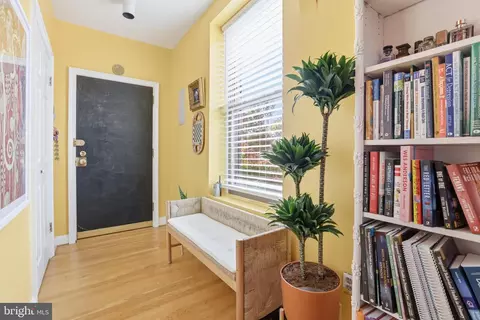 Entry Way - 121 13th St NE #301, Washington, DC 20002 photo 2 of 4
