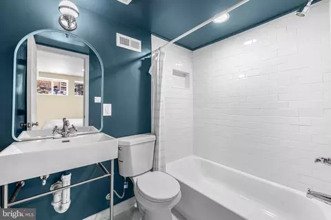 Bath - 177 V St NE, Washington, DC 20002 photo 5 of 5