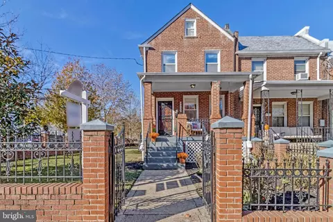 4900 1st St NW, Washington, DC 20011