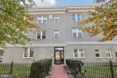 1352 Longfellow St NW #302, Washington, DC 20011