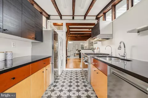 505 9th St SE, Washington, DC 20003 photo 17