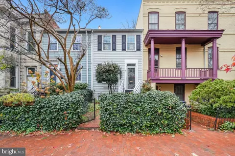 505 9th St SE, Washington, DC 20003 photo 2