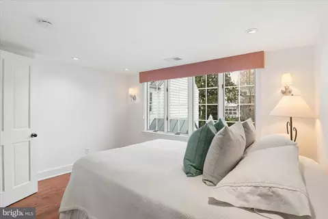 3011 Dumbarton St NW, Washington, DC 20007 photo 38