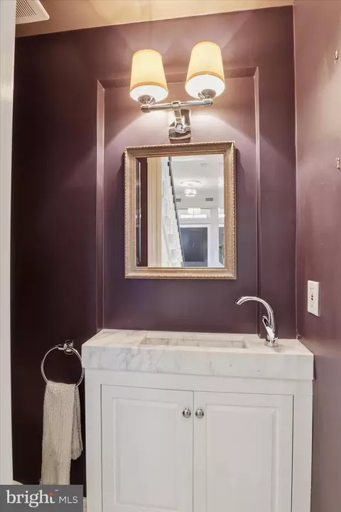 3011 Dumbarton St NW, Washington, DC 20007 photo 25