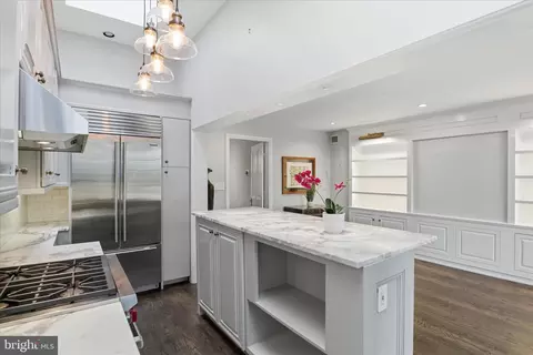 3011 Dumbarton St NW, Washington, DC 20007 photo 19