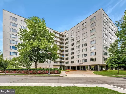 2475 Virginia Ave NW #429, Washington, DC 20037