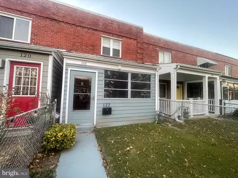 122 33rd St NE, Washington, DC 20019 photo 2