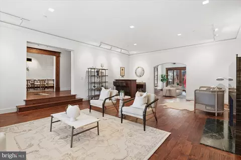 Living - 761 10th St SE, Washington, DC 20003 photo 3 of 5