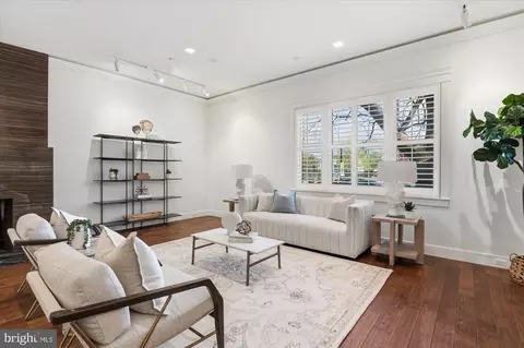 Living - 761 10th St SE, Washington, DC 20003 photo 1 of 5