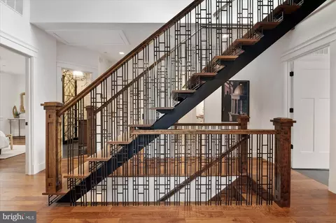 Entry Way - 761 10th St SE, Washington, DC 20003 photo 3 of 4