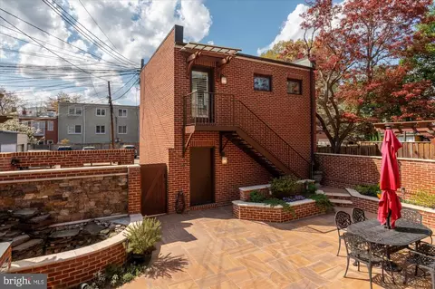 Exterior - 761 10th St SE, Washington, DC 20003 photo 9 of 10