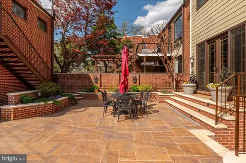 Exterior - 761 10th St SE, Washington, DC 20003 photo 8 of 10