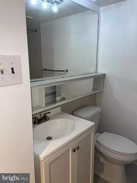 1245 4th St SW #E108, Washington, DC 20024 photo 7