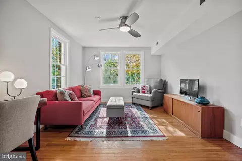 318 Rhode Island Ave NE #101, Washington, DC 20002