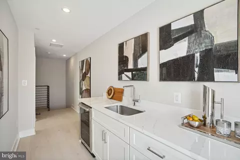 901 19th St NE #PH1, Washington, DC 20002 photo 27