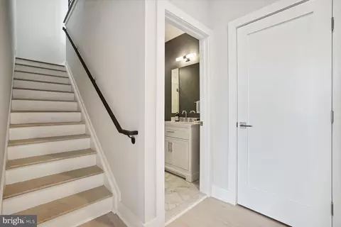 901 19th St NE #PH1, Washington, DC 20002 photo 11