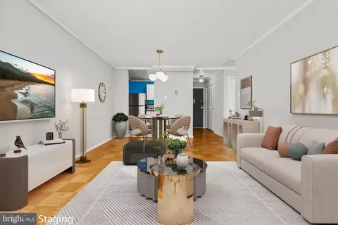 4555 Macarthur Blvd NW #202, Washington, DC 20007