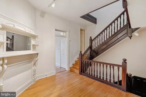 Entry Way - 2012 R St NW, Washington, DC 20009 photo 6 of 7