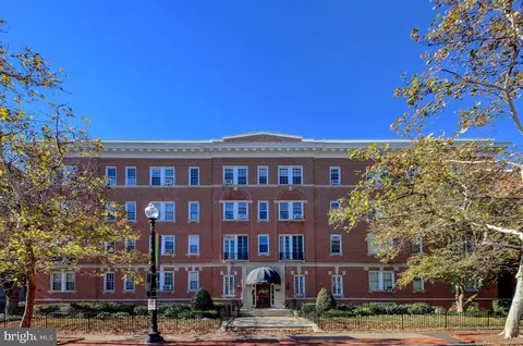 1526 17th St NW #207, Washington, DC 20036