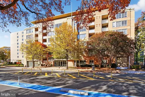 355 I St SW #121, Washington, DC 20024