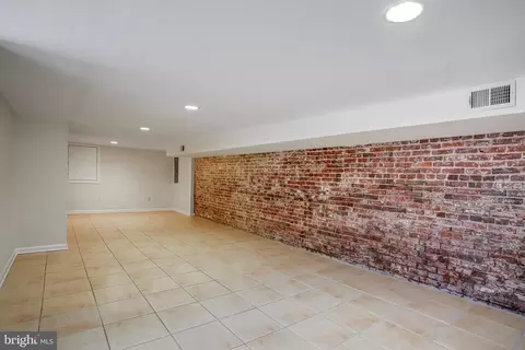 15 Todd Pl NE, Washington, DC 20002 photo 35