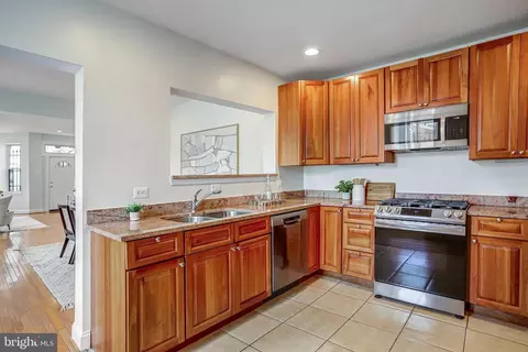 15 Todd Pl NE, Washington, DC 20002 photo 9