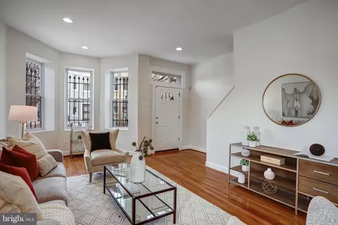 15 Todd Pl NE, Washington, DC 20002 photo 3