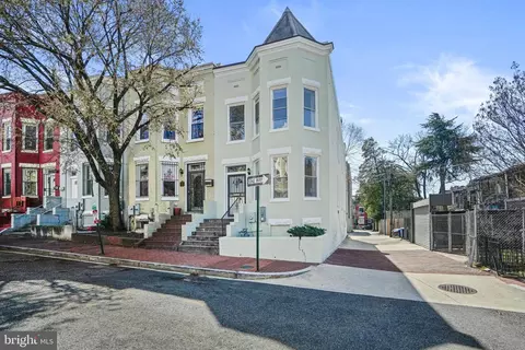 15 Todd Pl NE, Washington, DC 20002 photo 39