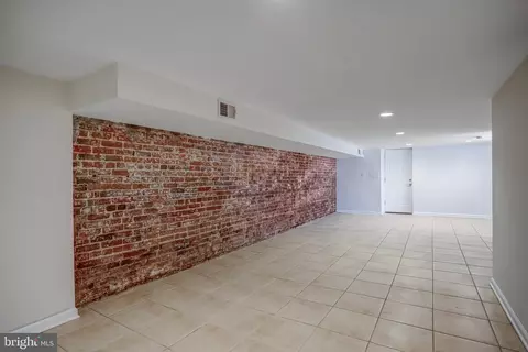 15 Todd Pl NE, Washington, DC 20002 photo 36