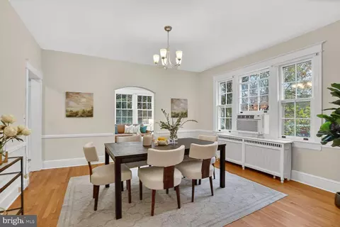 4214 37th St NW, Washington, DC 20008 photo 8