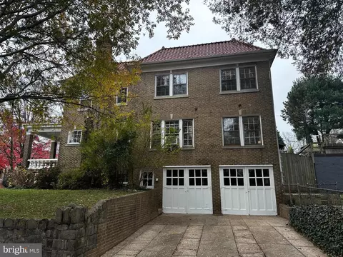 4214 37th St NW, Washington, DC 20008 photo 32