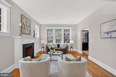 4214 37th St NW, Washington, DC 20008 photo 5