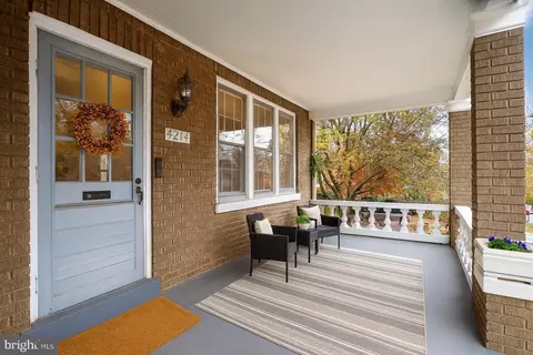 4214 37th St NW, Washington, DC 20008 photo 33