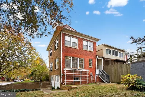 4214 37th St NW, Washington, DC 20008 photo 34
