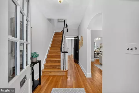 4214 37th St NW, Washington, DC 20008 photo 4