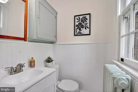 4214 37th St NW, Washington, DC 20008 photo 19